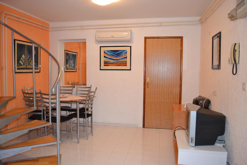 Apartments Cavae Romanae Medulin Ruang foto