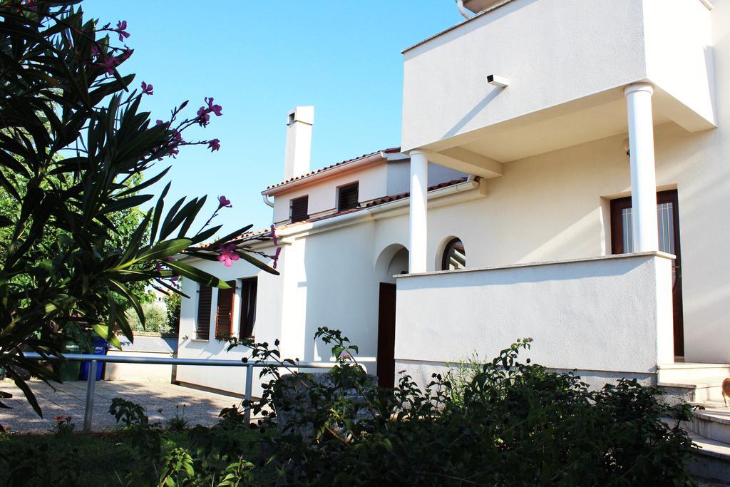 Apartments Cavae Romanae Medulin Bagian luar foto